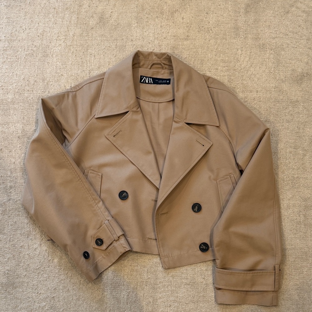 Zara Beige Cropped Trench Coat